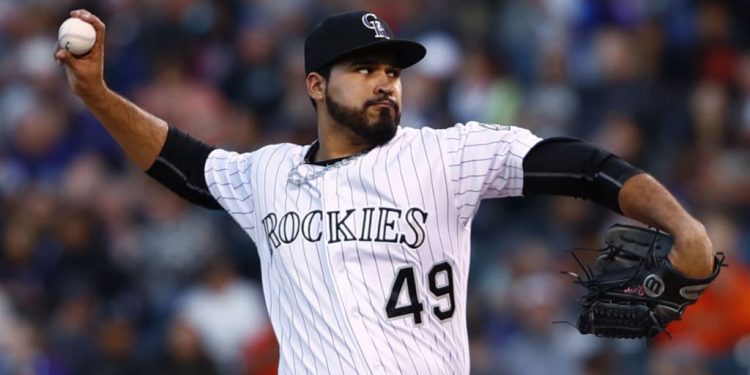 El venezolano Antonio Senzatela se perderá el resto de temporada debido a una lesión