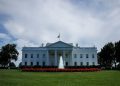 Biden llama a Rusia y China a negociar el control de armas nucleares