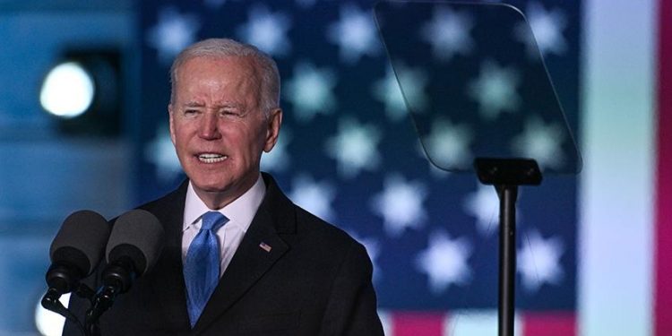 Presidente Biden prepara nuevo paquete de ayuda militar a Ucrania por 800 millones de dólares