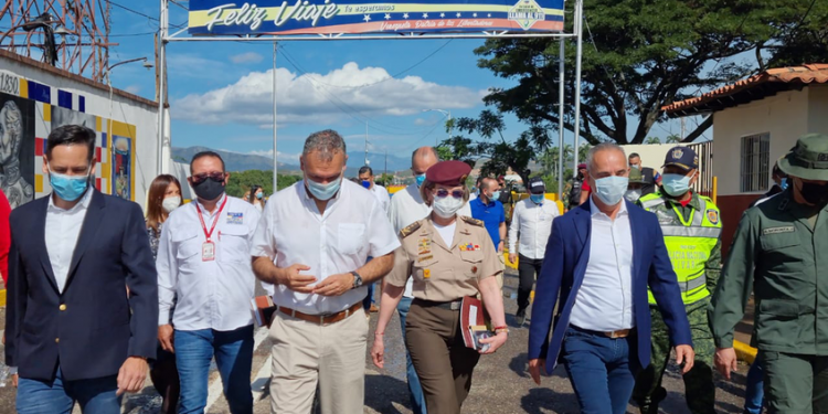 Gremios binacionales promueven apertura total de pasos fronterizos entre Venezuela y Colombia