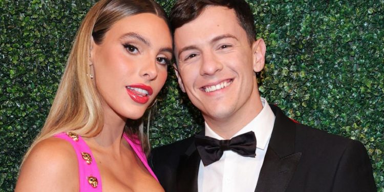 Guaynaa le pide matrimonio a Lele Pons en el Tomorrowland