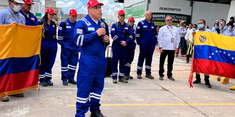 Trabajadores presentan información actual de la situación de Monómeros ante junta directiva