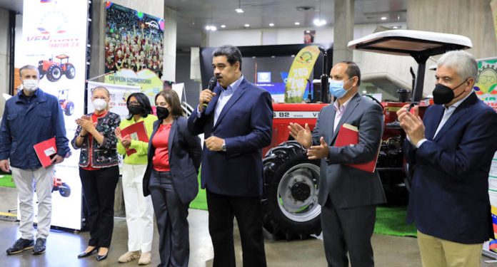 Presidente Maduro le responde a EEUU: «Sus amenazas se pierden en el fondo del mar»