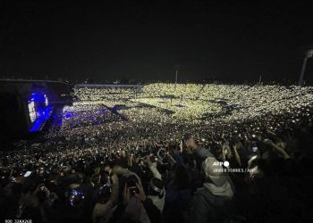 Miles de personas ingresaron a la fuerza al concierto de Daddy Yankee en Chile