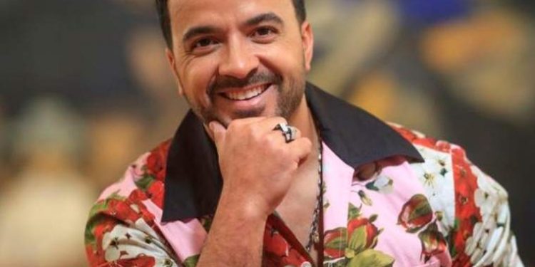 Luis Fonsi suspende su concierto en Caracas tras ataques de Diosdado Cabello