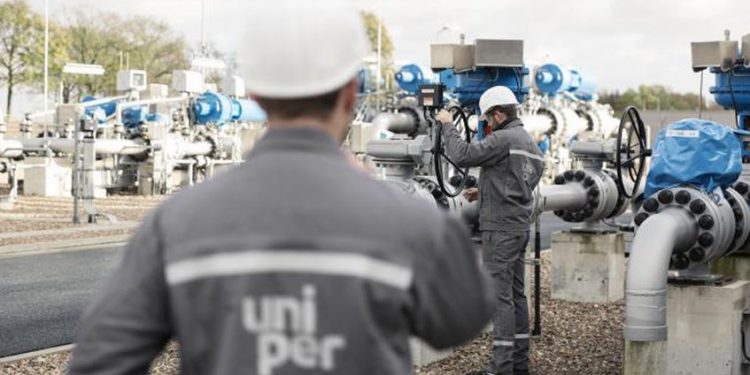 Emiratos Árabes Unidos suministrará gas natural licuado y diésel a Alemania hasta 2023