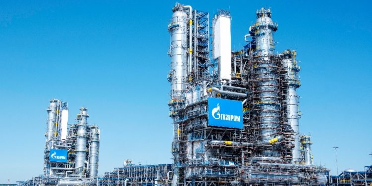 El presidente serbio: Europa se congelará si Rusia detiene por completo el flujo de gas ante un tope a su precio