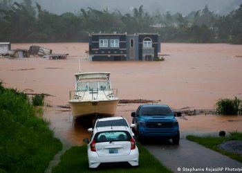 Huracán Fiona de categoría 1 causa «catastróficas» inundaciones a su paso