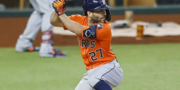 Jonrón de José Altuve en la derrota de los Astros