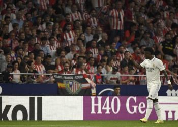 Aficionados del Atlético de Madrid corearon insultos racistas contra Vinicius