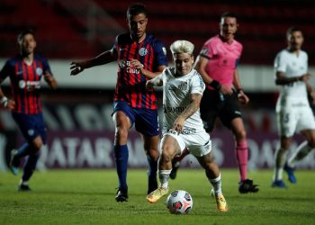 Yeferson Soteldo se lesionó en el partido contra el Atlético Mineiro
