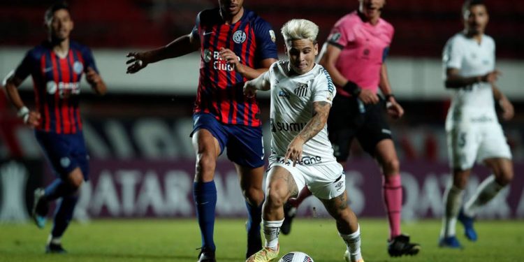 Yeferson Soteldo se lesionó en el partido contra el Atlético Mineiro