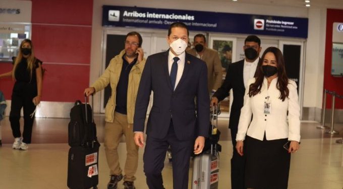 Canciller venezolano arriba a Argentina para participar en Reunión de Cancilleres de la Celac