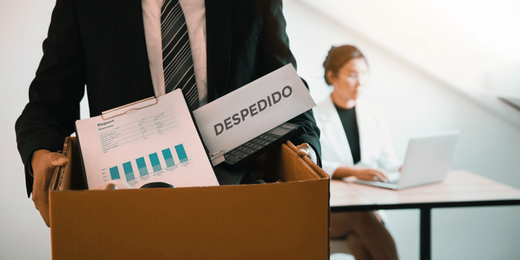 Alerta en EEUU: empresas se preparan para un despido masivo ante profunda crisis económica