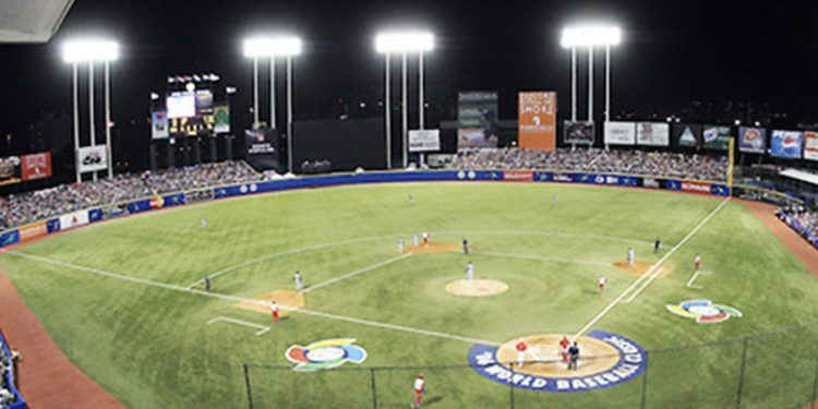 Lara, Caracas, Magallanes y Caribes triunfan en comienzo de la LVBP