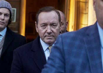 Jurado de Nueva York desestima acusaciones de agresión sexual contra Kevin Spacey