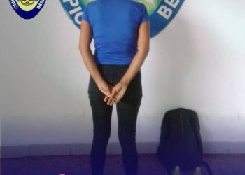 Detenida mujer por hurto en establecimiento comercial