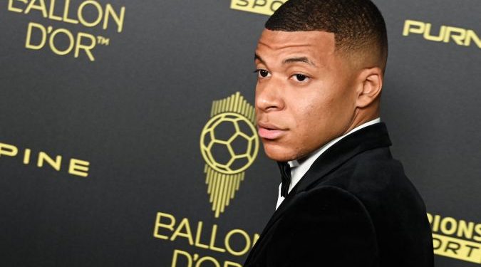 Contrato récord de 630 millones de euros por tres años para Mbappé