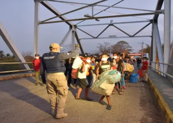 Embajada de Venezuela en México y López Obrador prometen apoyo a venezolanos