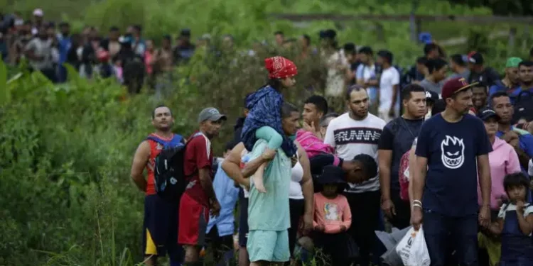 Unos 3.800 migrantes venezolanos varados en Panamá han retornado al país
