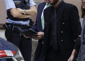 Comienza juicio contra Neymar que prevé hasta 5 años de cárcel
