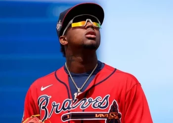 Ronald Acuña no jugará con los Tiburones de La Guaira