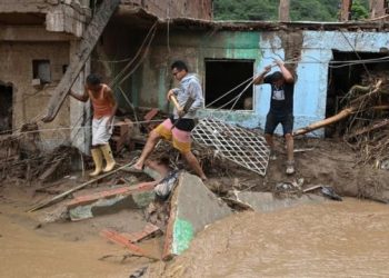 Sube a 36 la cifra de fallecidos en Las Tejerías