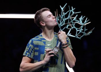 Rune remonta a Djokovic y se adjudica su primer Masters 1.000 con 19 años