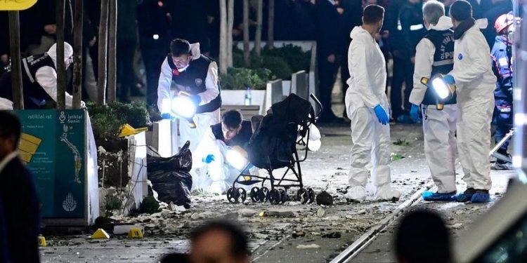 Seis muertos y 81 heridos en ataque terrorista en Estambul