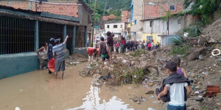 Lluvias vuelven a causar afectaciones y anegaciones en Caracas y La Guaira