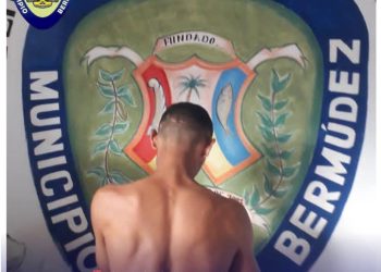 Policia municipal detiene a hombre por golpear a su ex pareja de 17 años