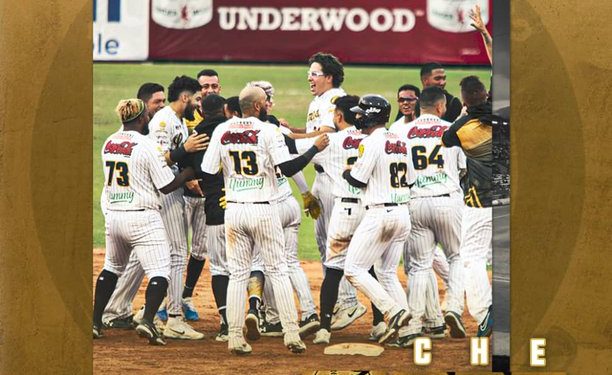 Caribes se queda en el terreno frente a los Leones del Caracas que continua invicto