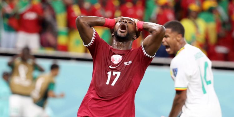 La anfitriona Qatar se convierte en la primera eliminada del Mundial