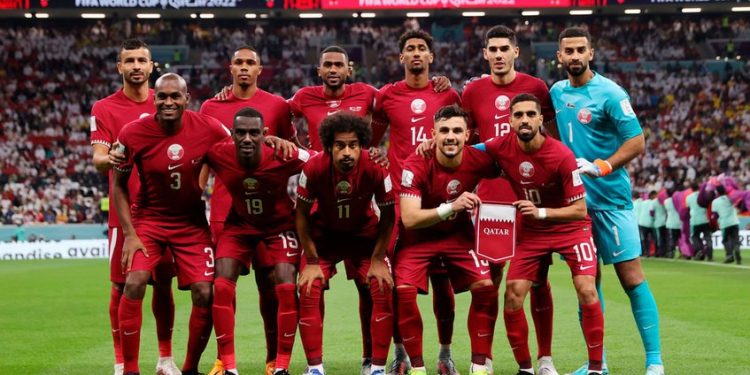 Qatar, los primeros anfitriones en perder el partido inaugural de un Mundial