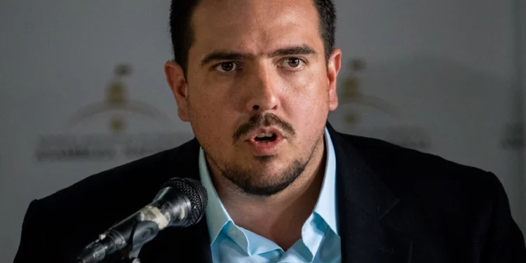 Stalin González: “Acuerdo en materia social permitirá rehabilitar la infraestructura de entre 900 y mil escuelas en todo el país”