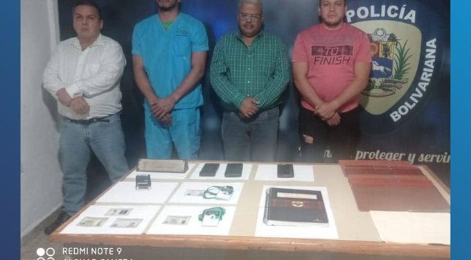 PNB detiene a cuatro falsos médicos de «Tía Panchita»