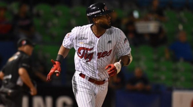 Los Tigres celebraron por primera vez en la temporada