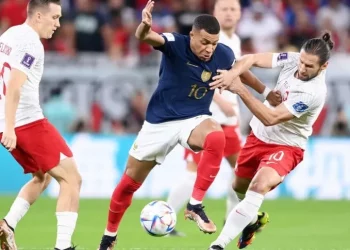 Francia gana a Polonia 3-1 y pasa a cuartos de final del Mundial
