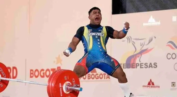 Keydomar Vallenilla se alzó con el oro en el Campeonato Mundial de levantamiento de pesas
