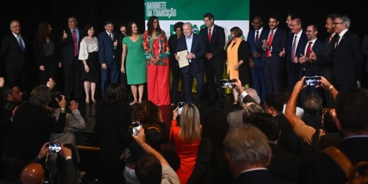 Lula completa su gabinete y tendrá un total de 37 carteras
