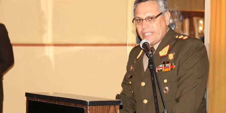 Gobierno peruano nombra un nuevo comandante general del Ejército