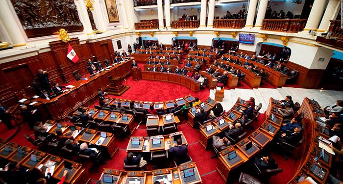 Congreso de Perú destituye a Castillo por «permanente incapacidad moral»