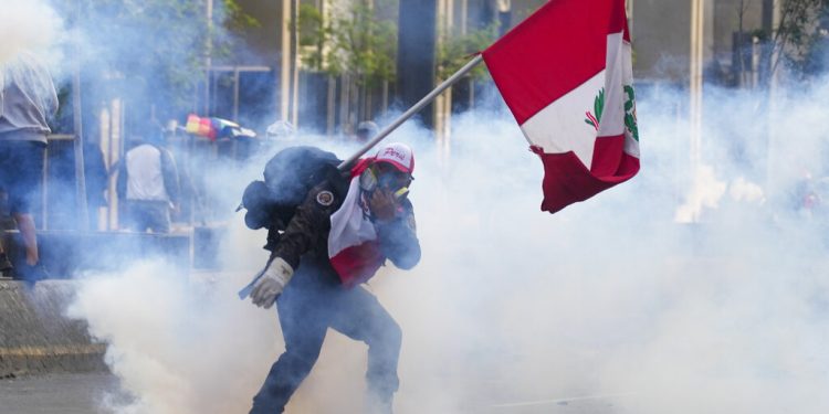 Asciende a 20 el número de muertos durante las protestas a favor de Pedro Castillo en Perú