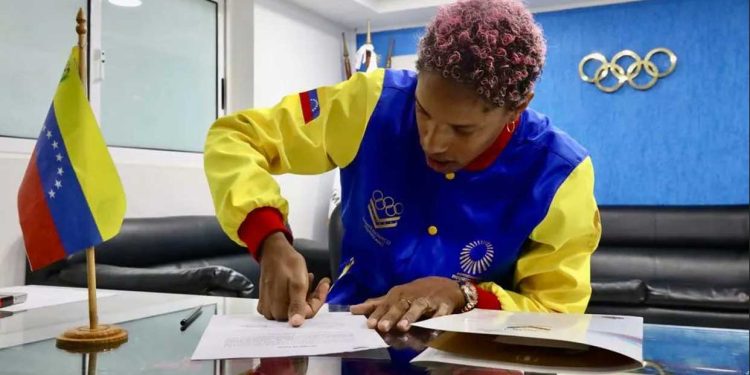 Yulimar Rojas recibe beca de Panam Sports