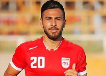 Futbolista iraní Amir Nasr condenado a 26 años de cárcel por su participación en protestas