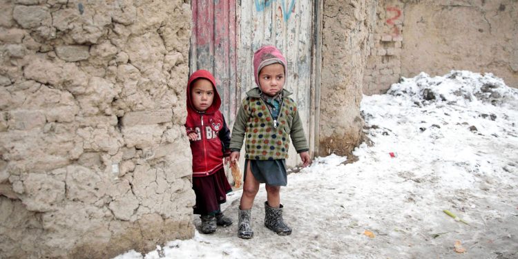 Ola de frío e inundaciones súbitas provocan 104 muertos en Afganistán