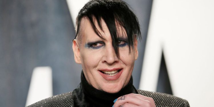 Marilyn Manson es denunciado por agresión sexual a menor en 1995