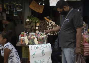 Gobierno reitera que actúa con miras a estabilizar la tasa cambiaria y detener la inflación