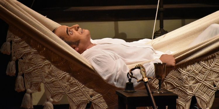 “Mi último delirio” revive la voz de Bolívar en el Teatro Trasnocho