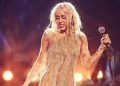Miley Cyrus recibe 2023 con un nuevo sencillo titulado «Flowers»